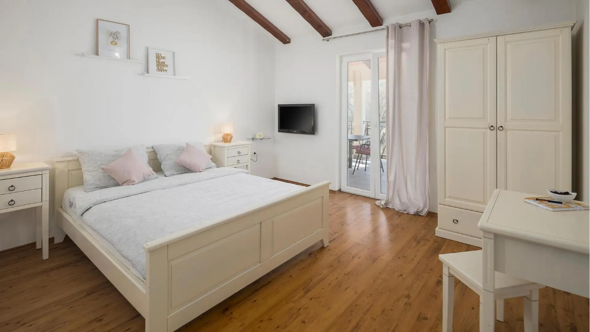 Σπίτι διακοπών 4 Bedroom Beautiful Home In Kranjci Raša